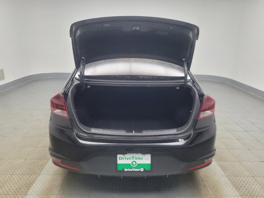 2019 Hyundai Elantra in Indianapolis, IN 46222 - 18138838 29