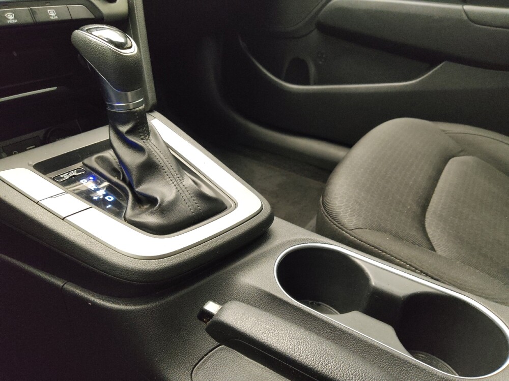 2018 Hyundai Elantra in Lombard, IL 60148 - 18138845 26