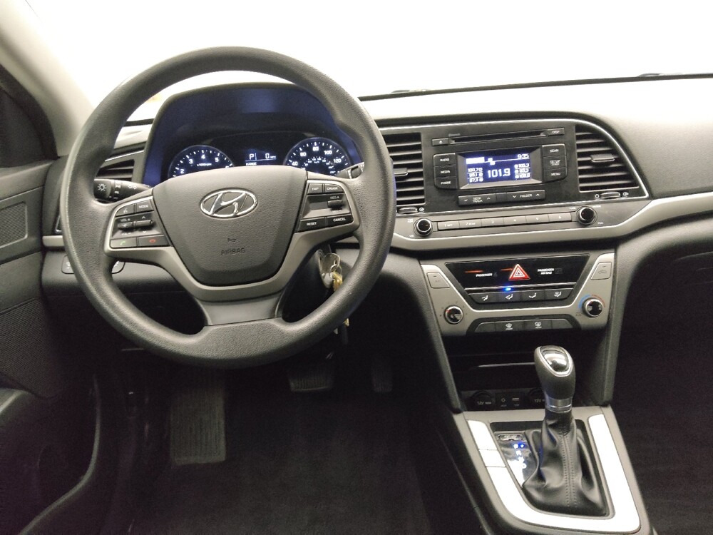 2018 Hyundai Elantra in Lombard, IL 60148 - 18138845 22