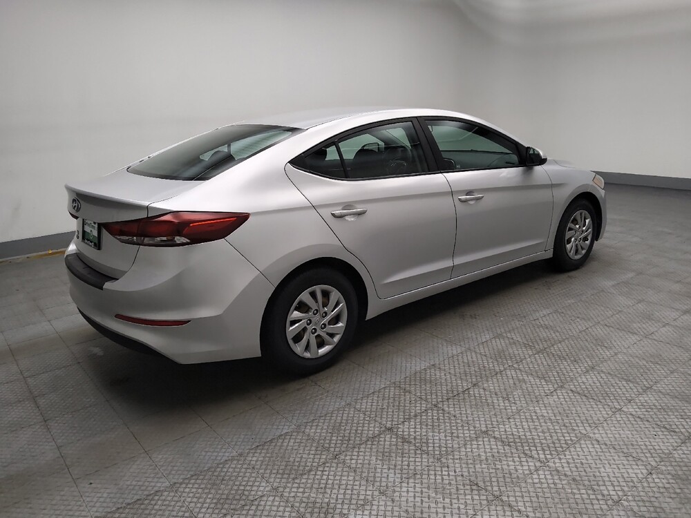 2018 Hyundai Elantra in Lombard, IL 60148 - 18138845 10