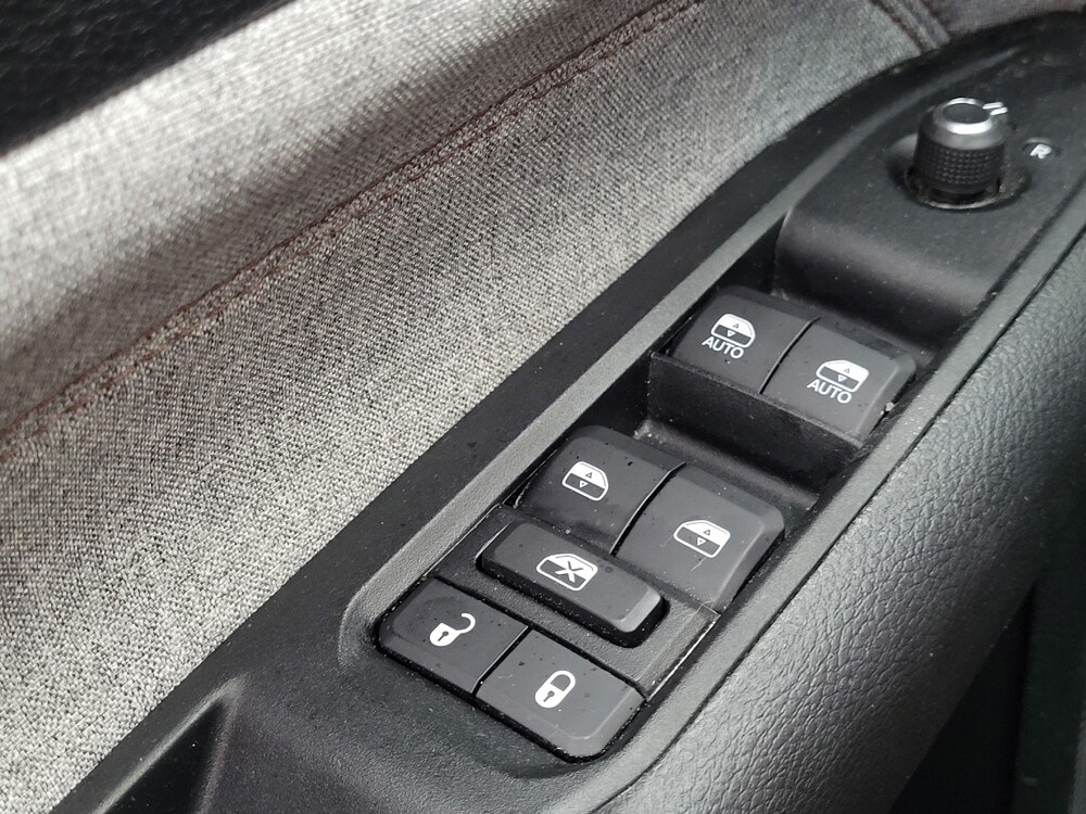 2022 Jeep Compass in Memphis, TN 38128 - 18138849 27