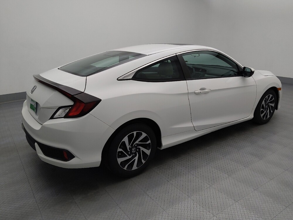 2017 Honda Civic in Independence, MO 64055 - 18138857 10