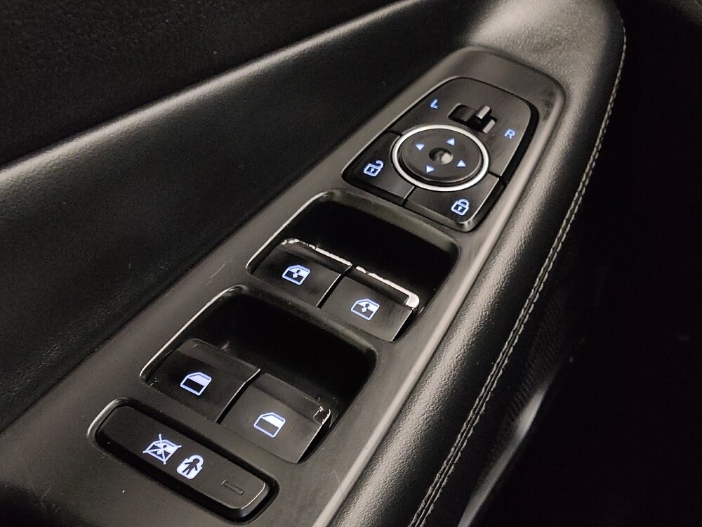 2020 Hyundai Santa Fe in Independence, MO 64055 - 18138859 27