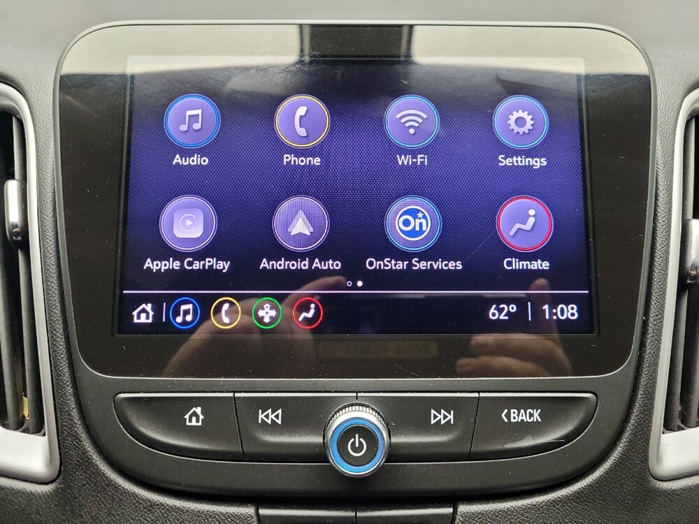 2022 Chevrolet Malibu in Eastpointe, MI 48021 - 18138888 25