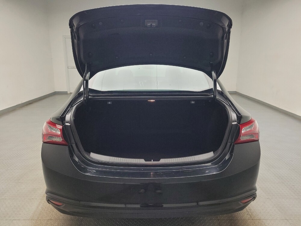 2022 Chevrolet Malibu in Eastpointe, MI 48021 - 18138888 29