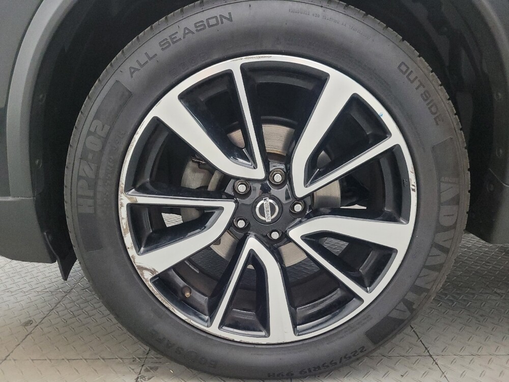 2017 Nissan Rogue in Phoenix, AZ 85015 - 18138901 31