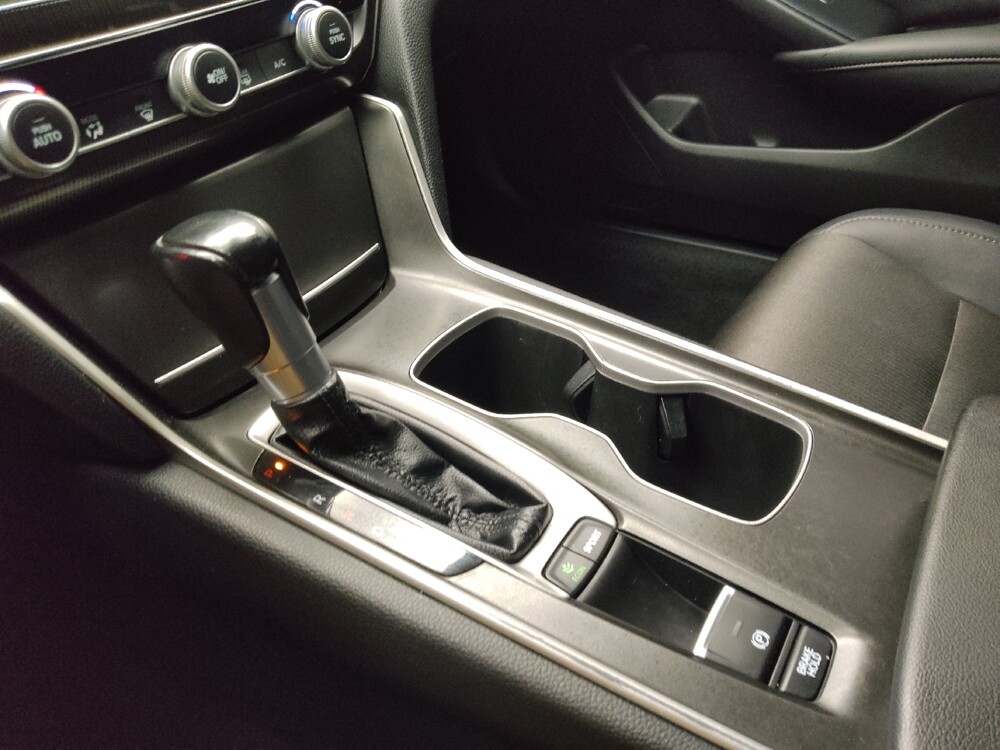 2020 Honda Accord in Midlothian, IL 60445 - 18138905 26