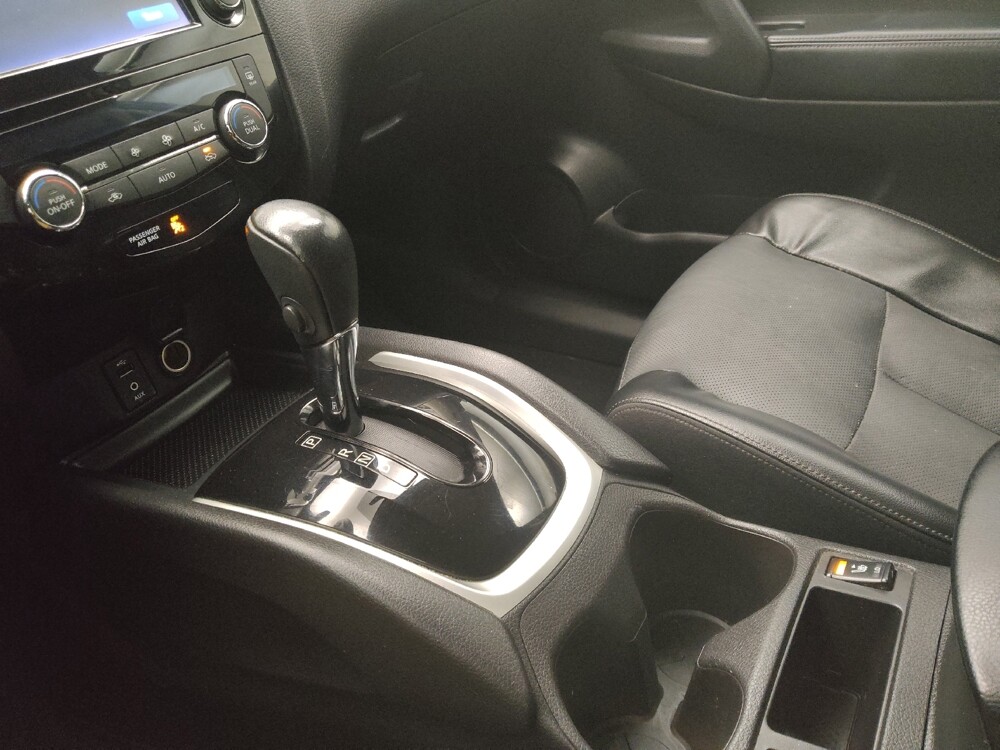 2015 Nissan Rogue in Midlothian, IL 60445 - 18138906 26