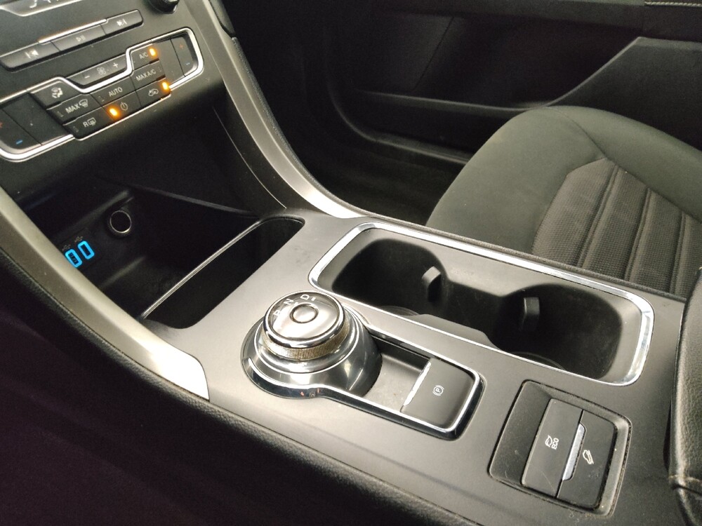 2020 Ford Fusion in Midlothian, IL 60445 - 18138910 26