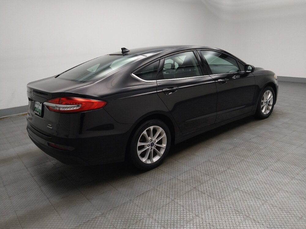 2020 Ford Fusion in Midlothian, IL 60445 - 18138910 10