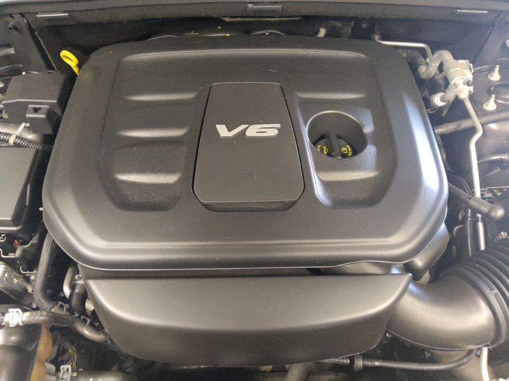 2019 Jeep Grand Cherokee in Phoenix, AZ 85015 - 18138915 30