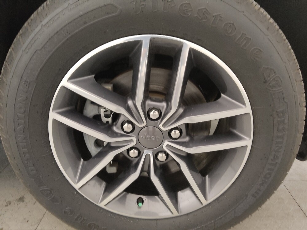 2019 Jeep Grand Cherokee in Bradenton, FL 34207 - 18138920 31