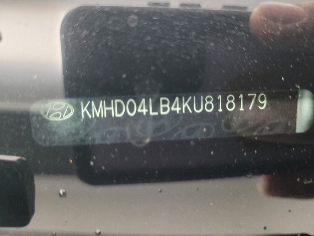 2019 Hyundai Elantra in Indianapolis, IN 46222 - 18138939 33