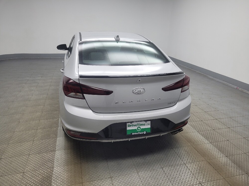 2019 Hyundai Elantra in Indianapolis, IN 46222 - 18138939 6