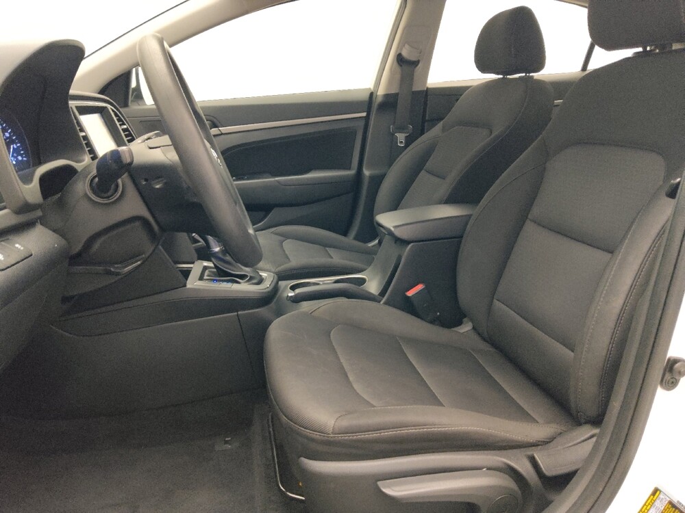 2018 Hyundai Elantra in Pensacola, FL 32505 - 18138940 17