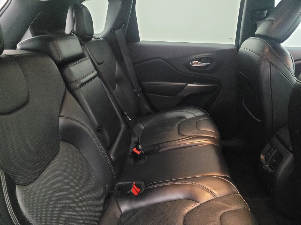 2019 Jeep Cherokee in Jacksonville, FL 32225 - 18138946 19