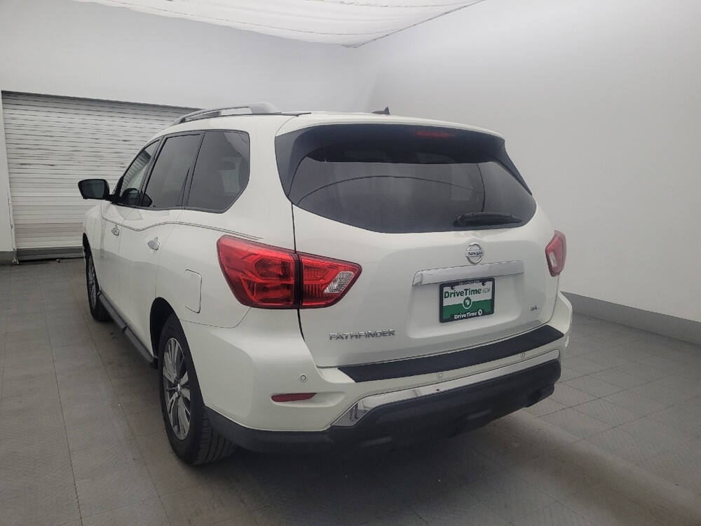 2018 Nissan Pathfinder in Clearwater, FL 33764 - 18138948 5