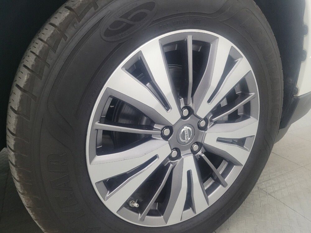 2018 Nissan Pathfinder in Clearwater, FL 33764 - 18138948 31