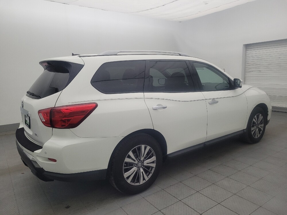 2018 Nissan Pathfinder in Clearwater, FL 33764 - 18138948 10