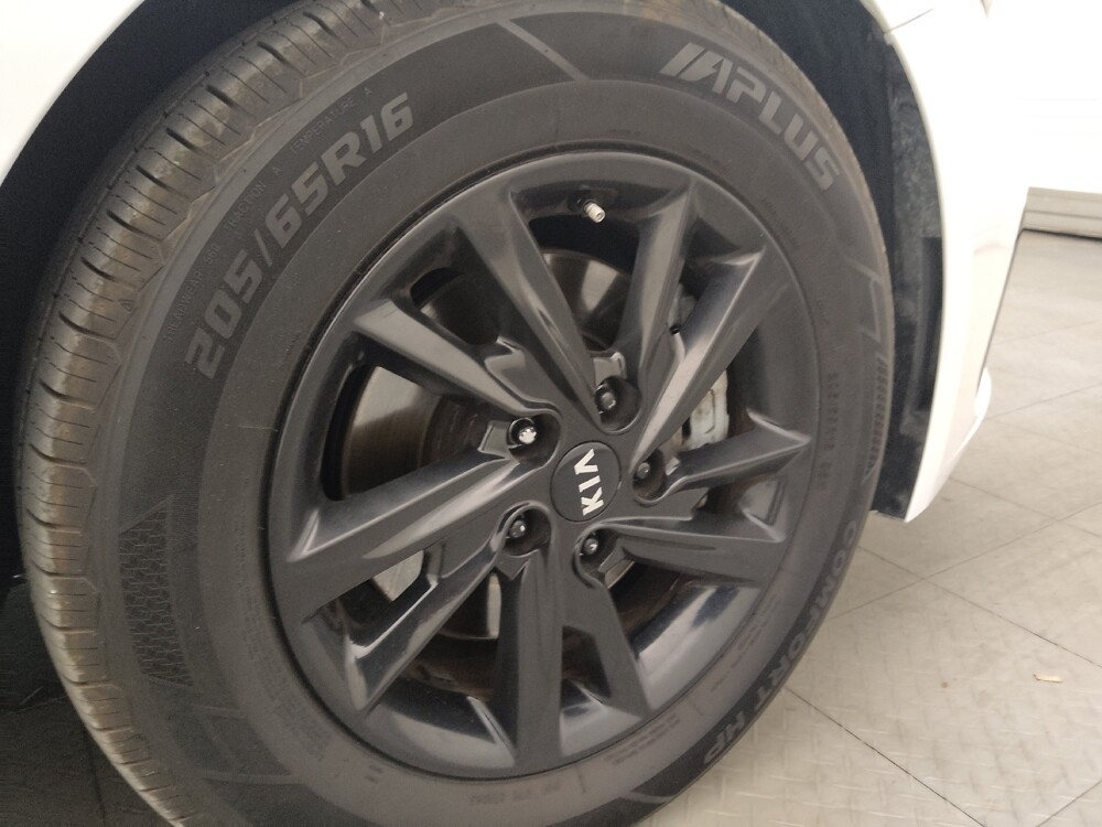 2020 Kia Optima in Bradenton, FL 34207 - 18138952 31