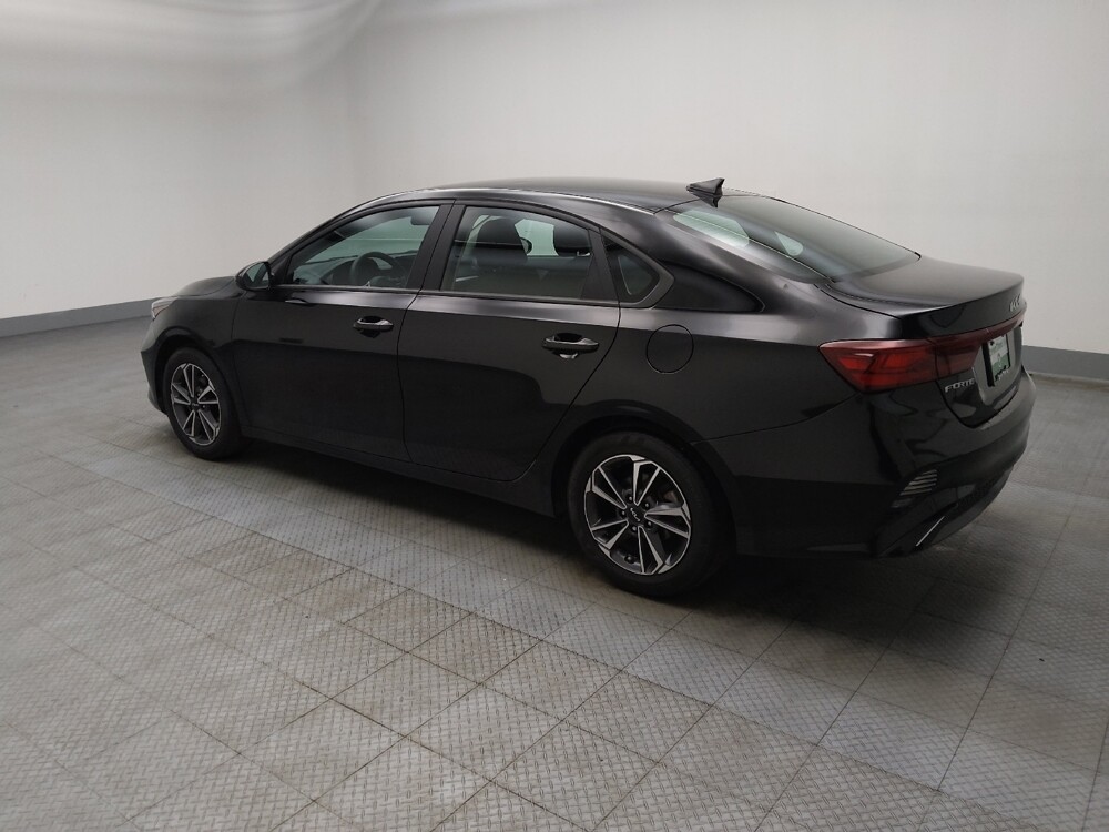 2023 Kia Forte in Lombard, IL 60148 - 18138958 3