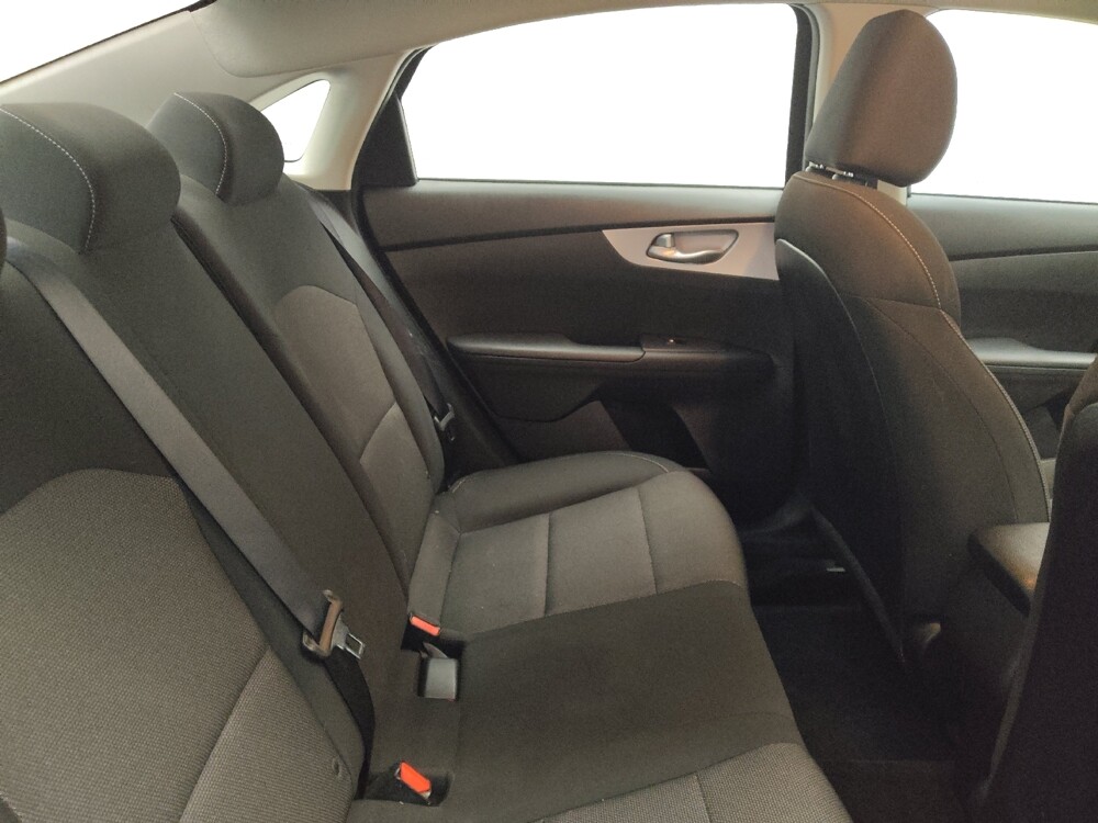 2023 Kia Forte in Lombard, IL 60148 - 18138958 19