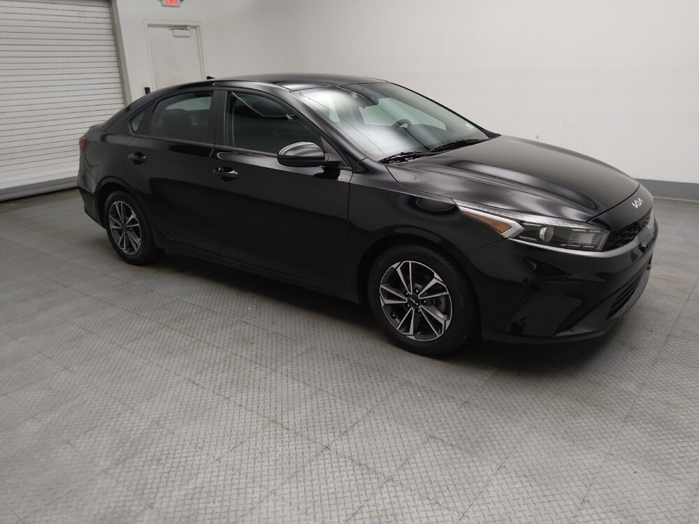 2023 Kia Forte in Lombard, IL 60148 - 18138958 11