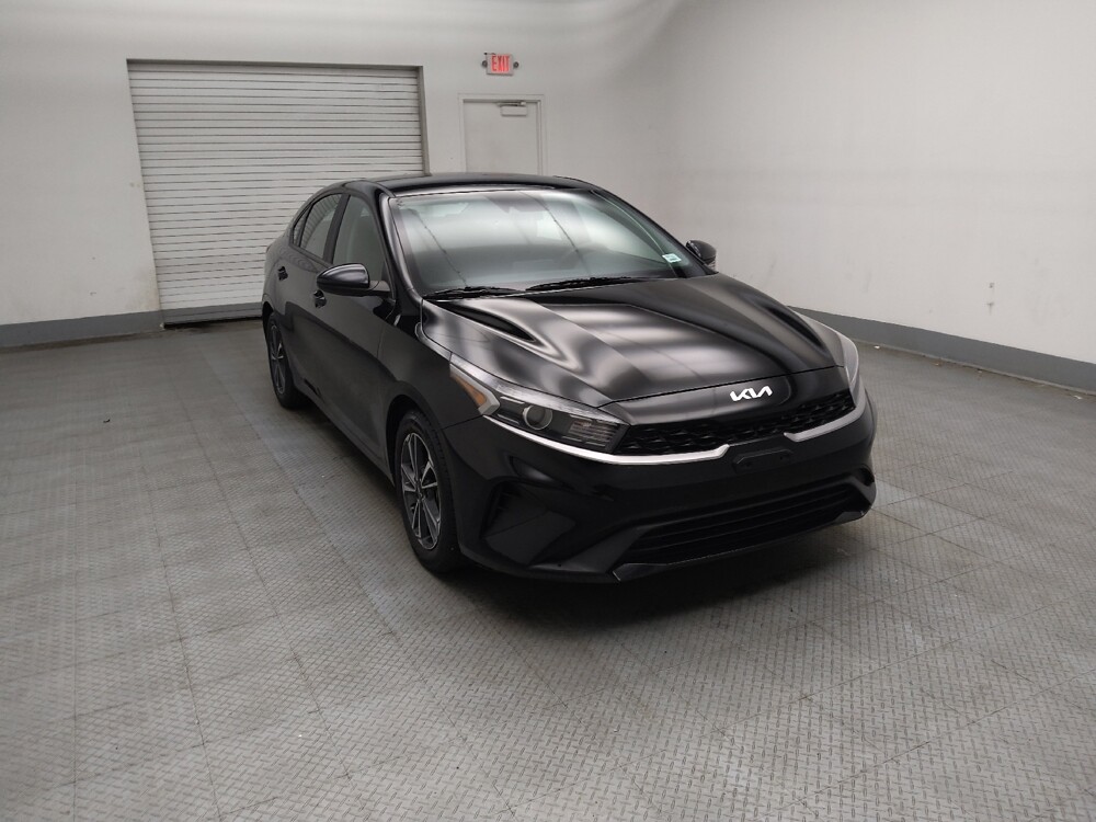 2023 Kia Forte in Lombard, IL 60148 - 18138958 13