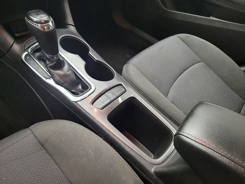 2018 Chevrolet Cruze in Memphis, TN 38115 - 18138964 26
