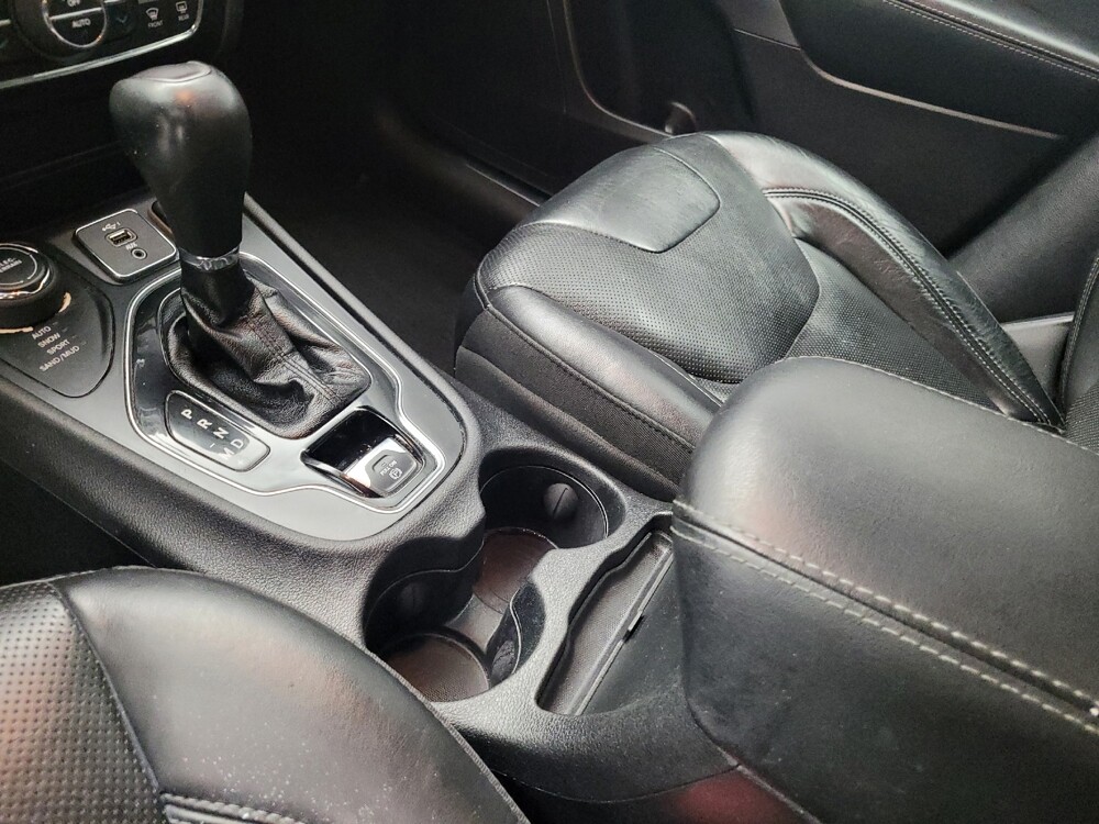 2020 Jeep Cherokee in Memphis, TN 38128 - 18138965 26