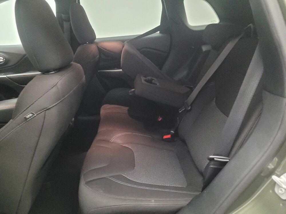 2020 Jeep Cherokee in Downey, CA 90241 - 18138973 18