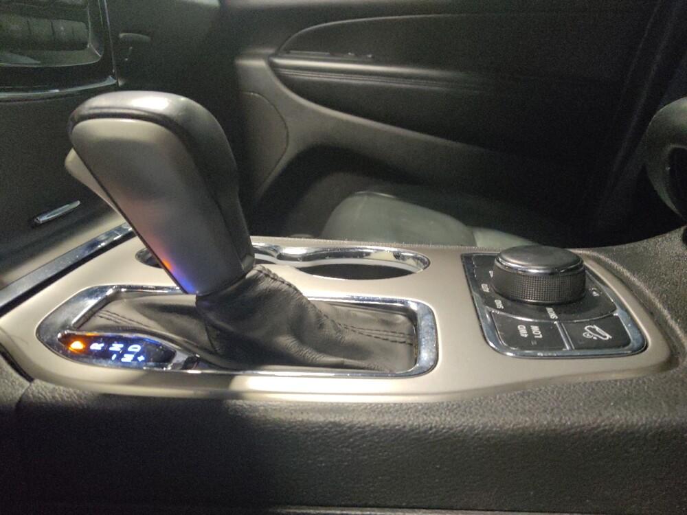 2019 Jeep Grand Cherokee in Mesa, AZ 85210 - 18138987 26
