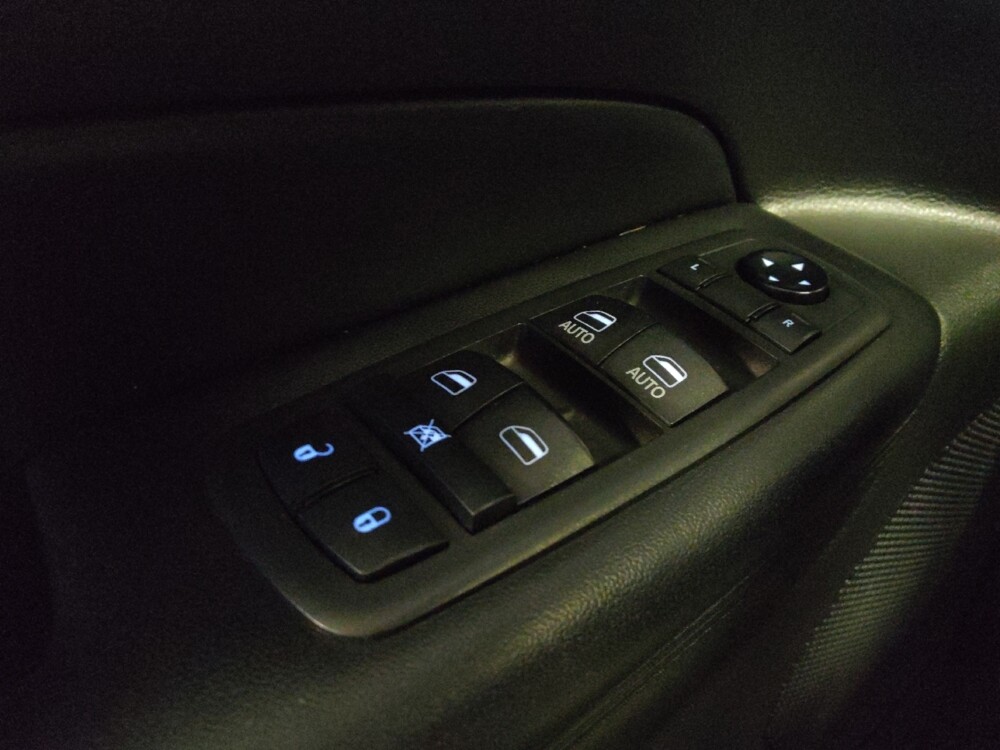 2019 Jeep Grand Cherokee in Mesa, AZ 85210 - 18138996 27