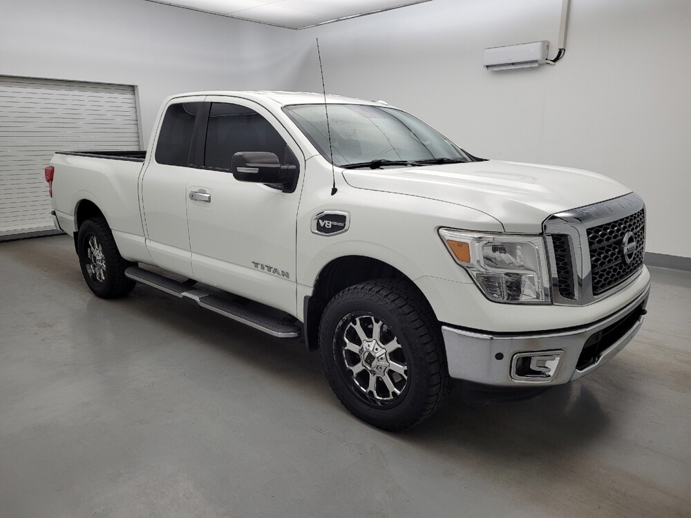 2017 Nissan Titan in Fairfield, OH 45014 - 18139002 11