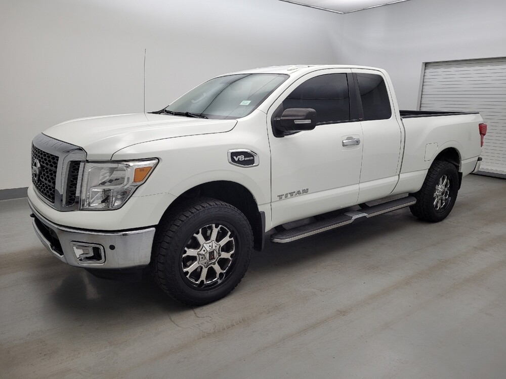 2017 Nissan Titan in Fairfield, OH 45014 - 18139002 2