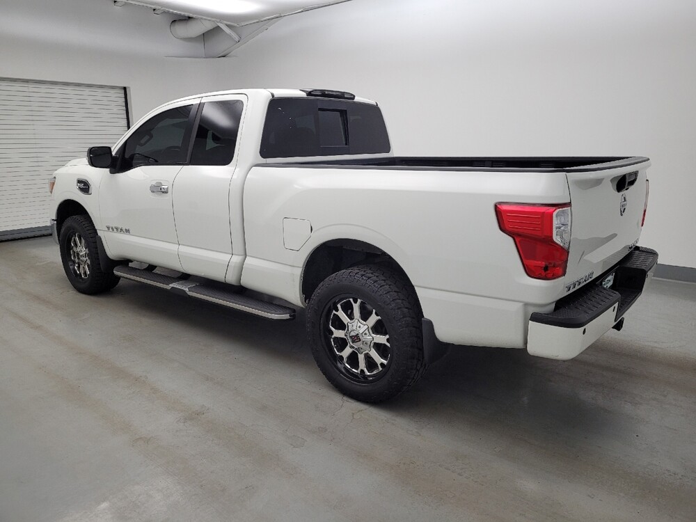 2017 Nissan Titan in Fairfield, OH 45014 - 18139002 3