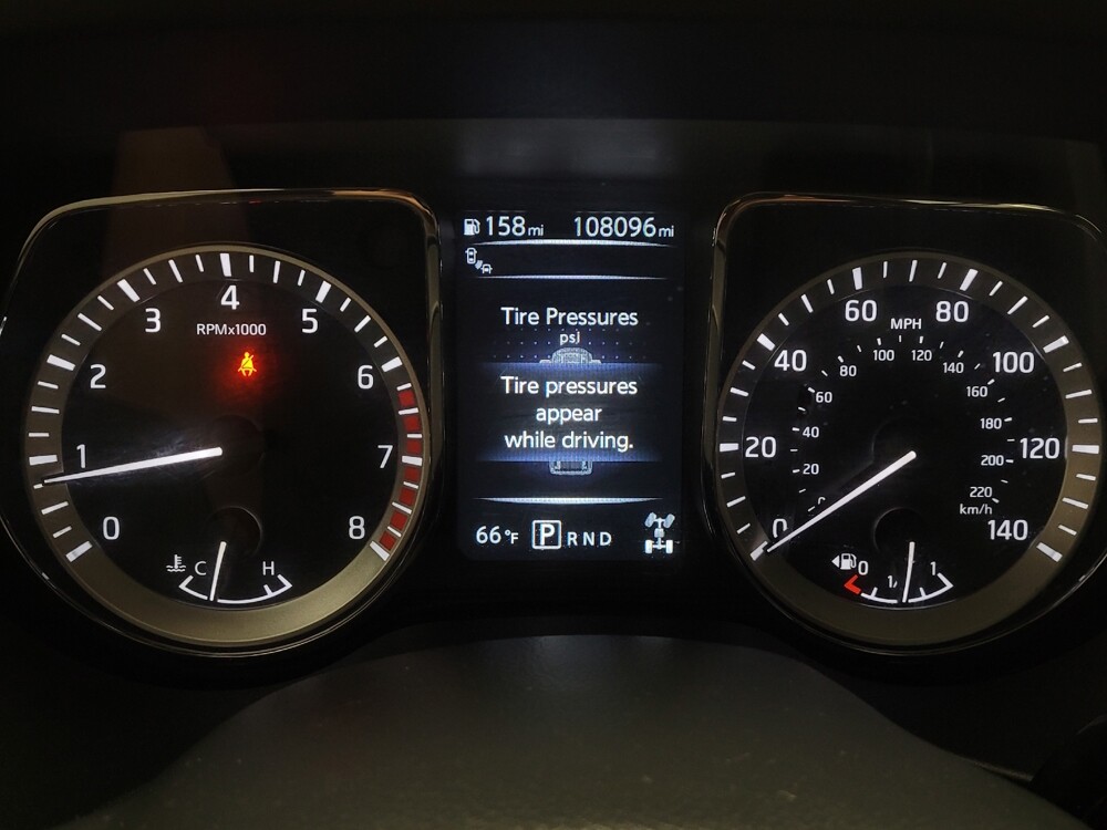 2017 Nissan Titan in Fairfield, OH 45014 - 18139002 23