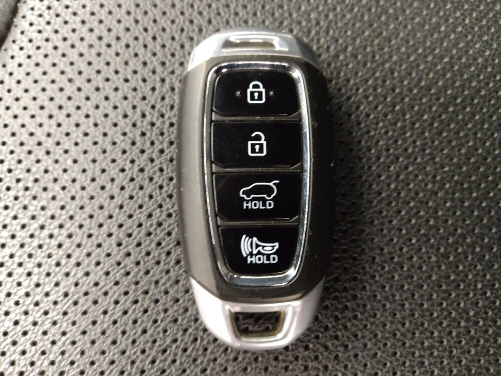 2020 Hyundai Santa Fe in Lakewood, CO 80215 - 18139003 32