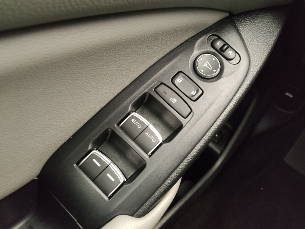2019 Honda Accord in Des Moines, IA 50310 - 18139006 27