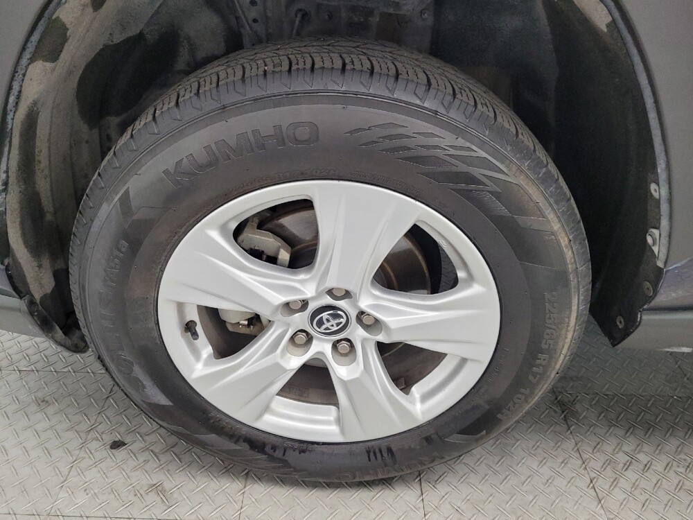 2020 Toyota RAV4 in Las Vegas, NV 89102 - 18139007 31