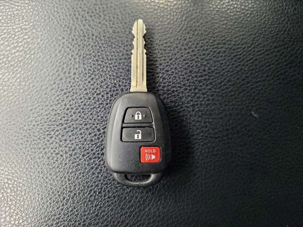 2018 Toyota RAV4 in Madison, TN 37115 - 18139010 32