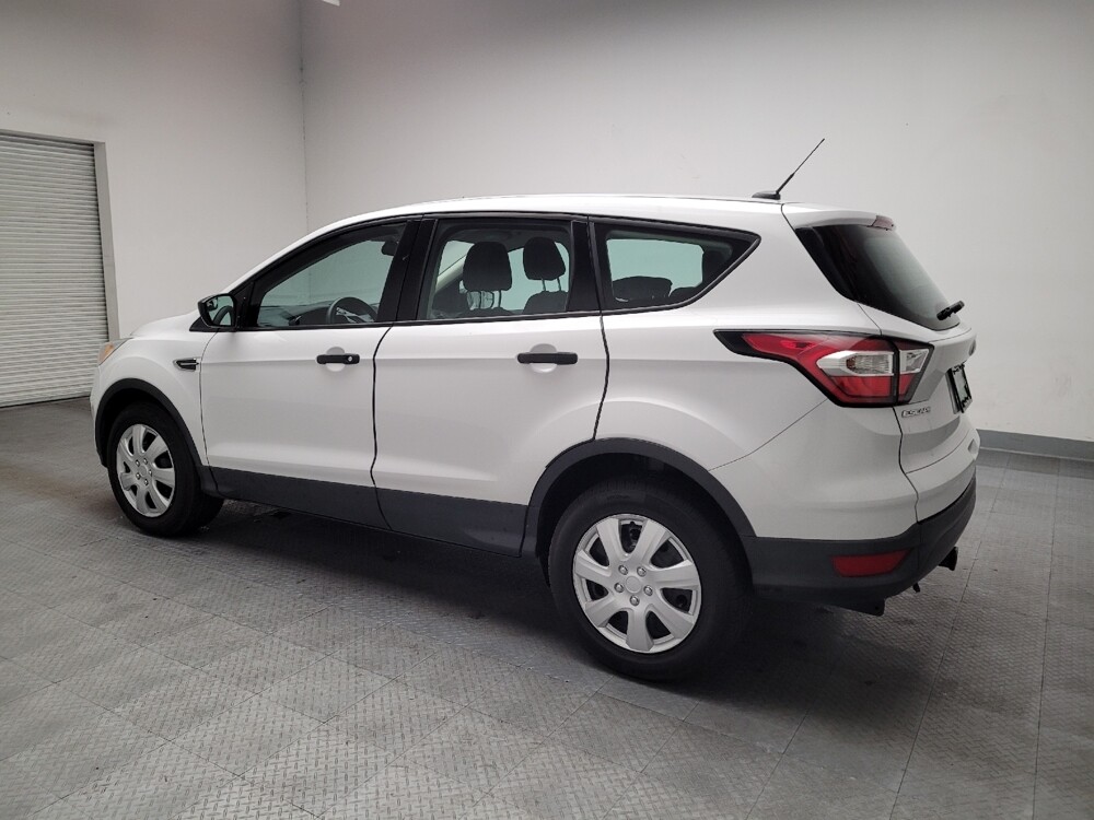 2017 Ford Escape in Fresno, CA 93726 - 18139013 3