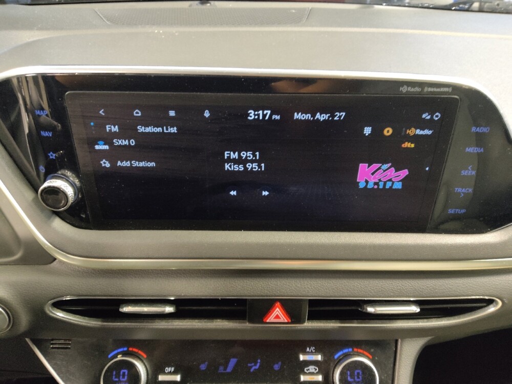 2023 Hyundai Sonata in Greenville, SC 29607 - 18139014 25