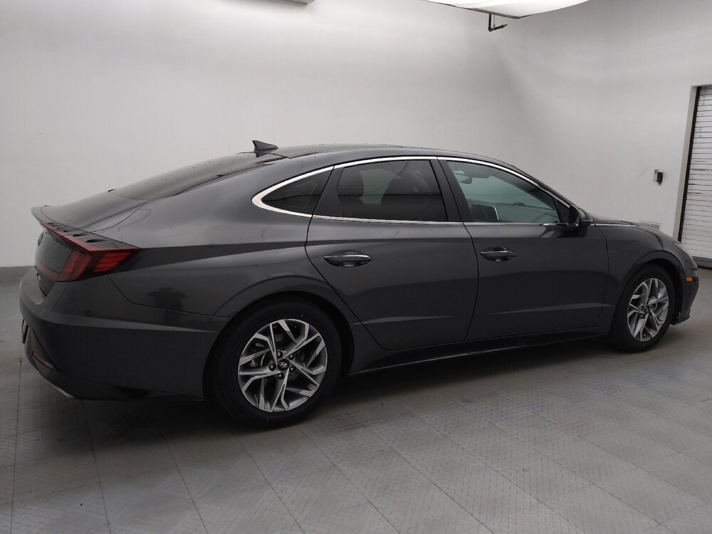 2023 Hyundai Sonata in Greenville, SC 29607 - 18139014 9
