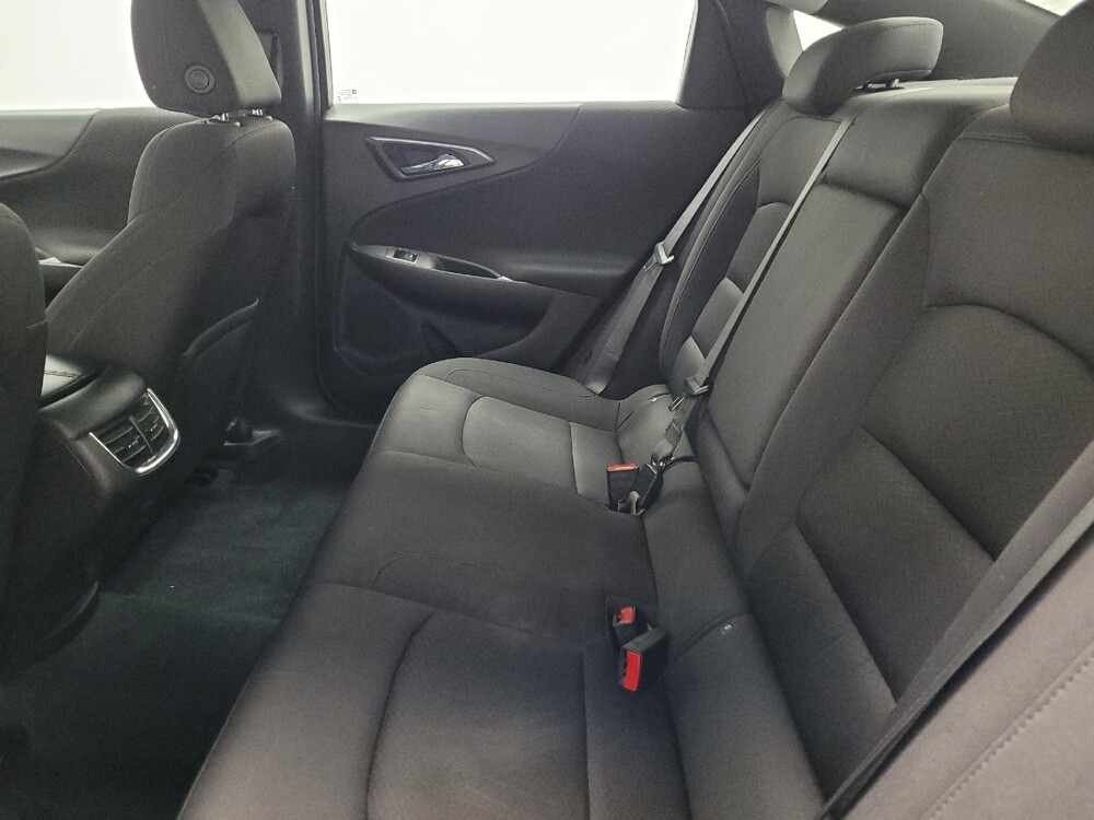 2022 Chevrolet Malibu in Las Vegas, NV 89102 - 18139015 18