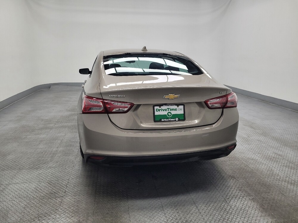 2022 Chevrolet Malibu in Las Vegas, NV 89102 - 18139015 6