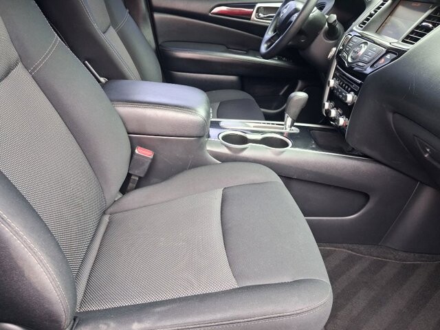 2020 Nissan Pathfinder in Knoxville, TN 37912 - 18139022 9