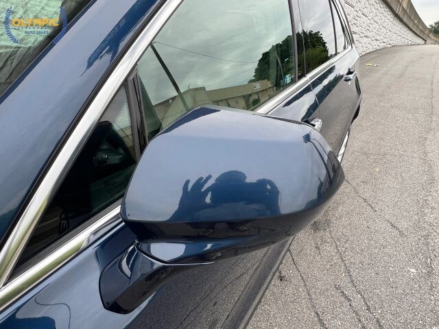 2019 Cadillac XT4 in Decatur, GA 30032 - 18139033 18
