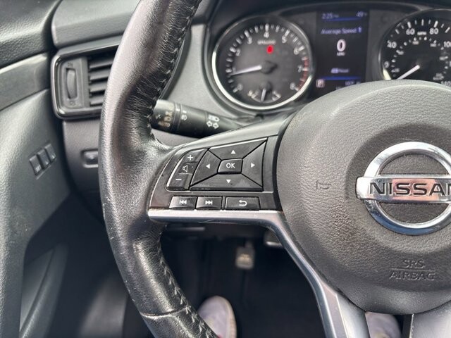 2018 Nissan Rogue in Marysville, OH 43040 - 18139039 19