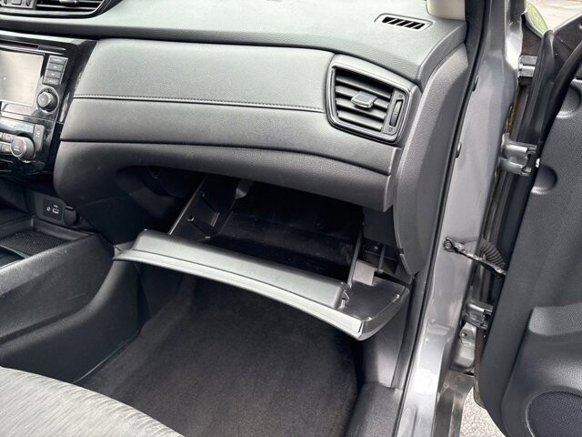 2018 Nissan Rogue in Marysville, OH 43040 - 18139039 44